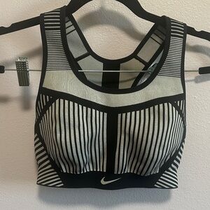 Nike Women's Striped Black and White Sports Bra